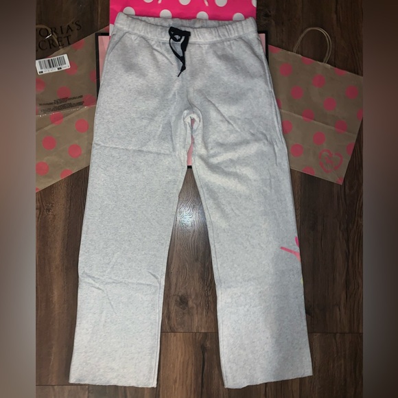 NEW VS PINK Size SMALL Grey with Rainbow Script Logo Boyfriend Sweatpant. - Picture 6 of 11